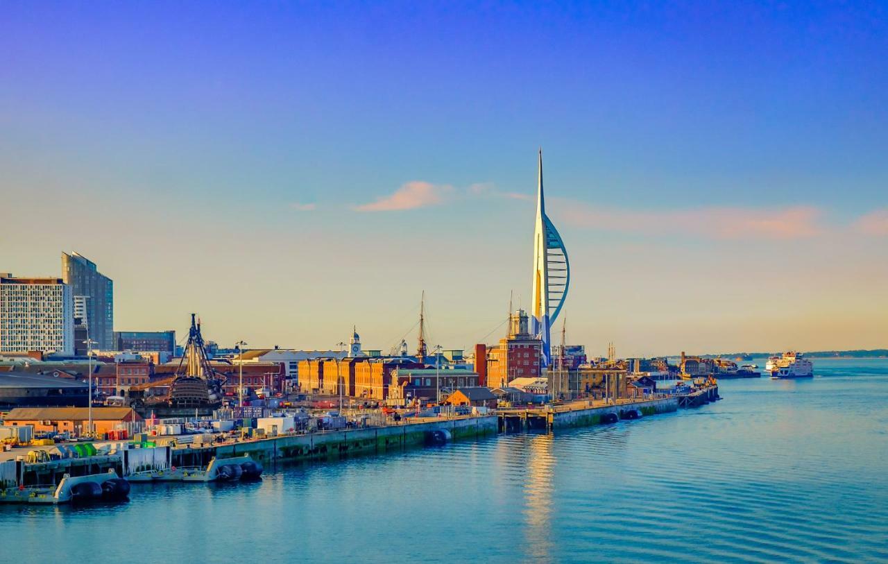 Popup Portsmouth Hotel Buitenkant foto